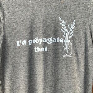 EUC Gray White Graphic Tee Loungewear Lightweight Spring Plant Design Size M